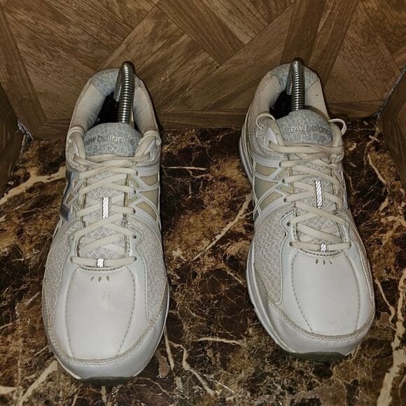 New Balance women's 874 running training shoe's size 8.  504 - Picture 2 of 11